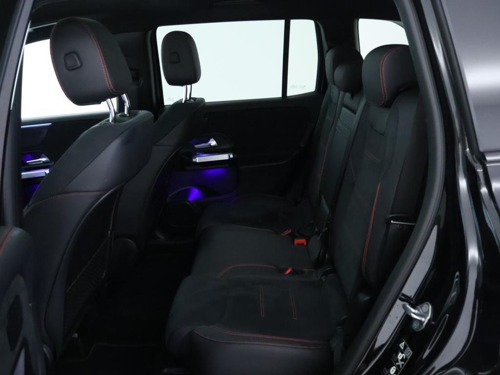 Mercedes-Benz Glb 200 amg line | panoramadak | trekhaak | cruise control | 