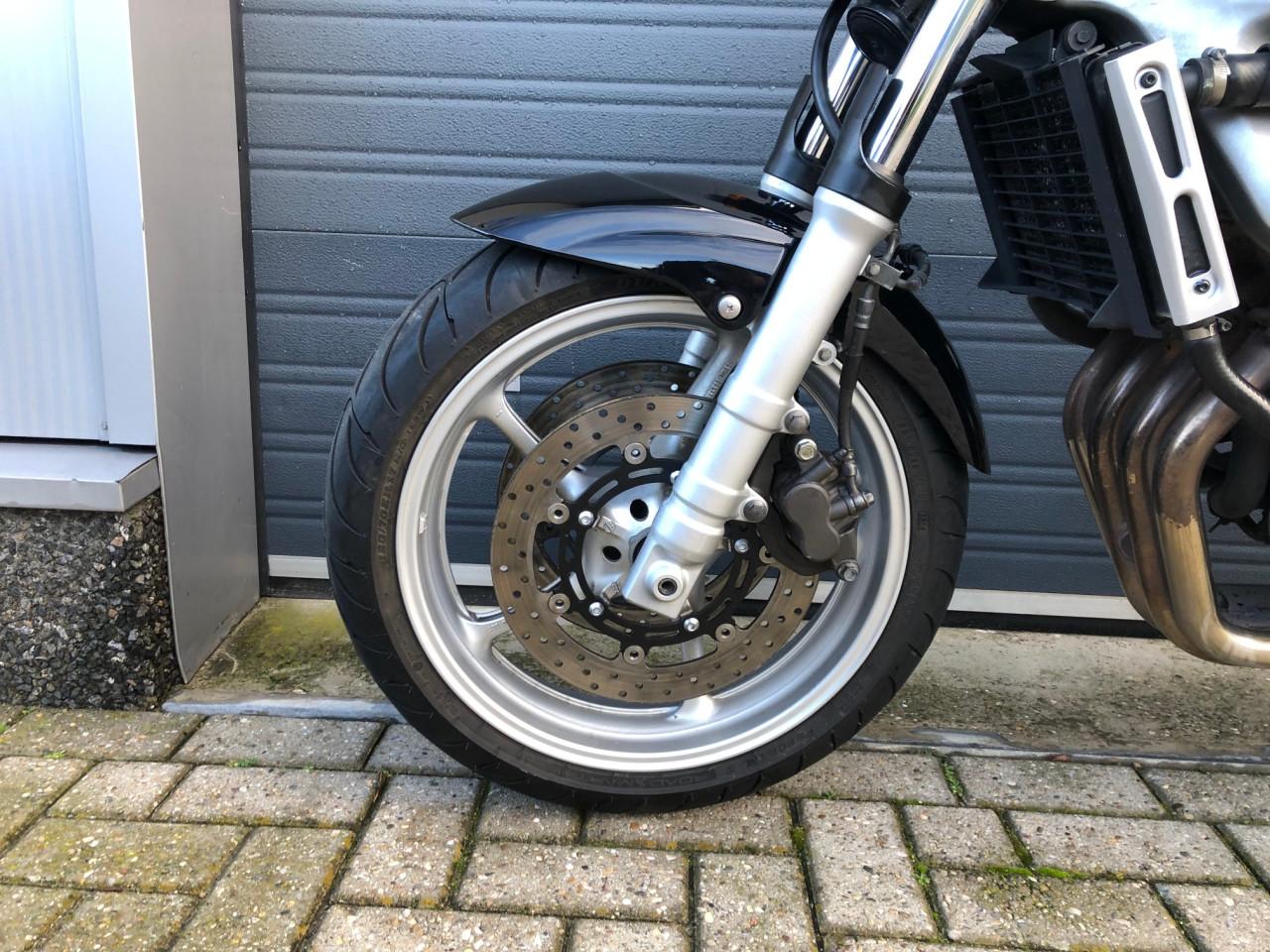 Inruilkoopje: Yamaha FZ6 N uit 2004, met 68dkm, nieuwe achterband €1995,-