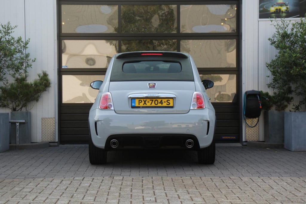 Abarth 500c 1.4 t-jet scorpione - alcantara - aux/usb - 17inch - pdc - gric