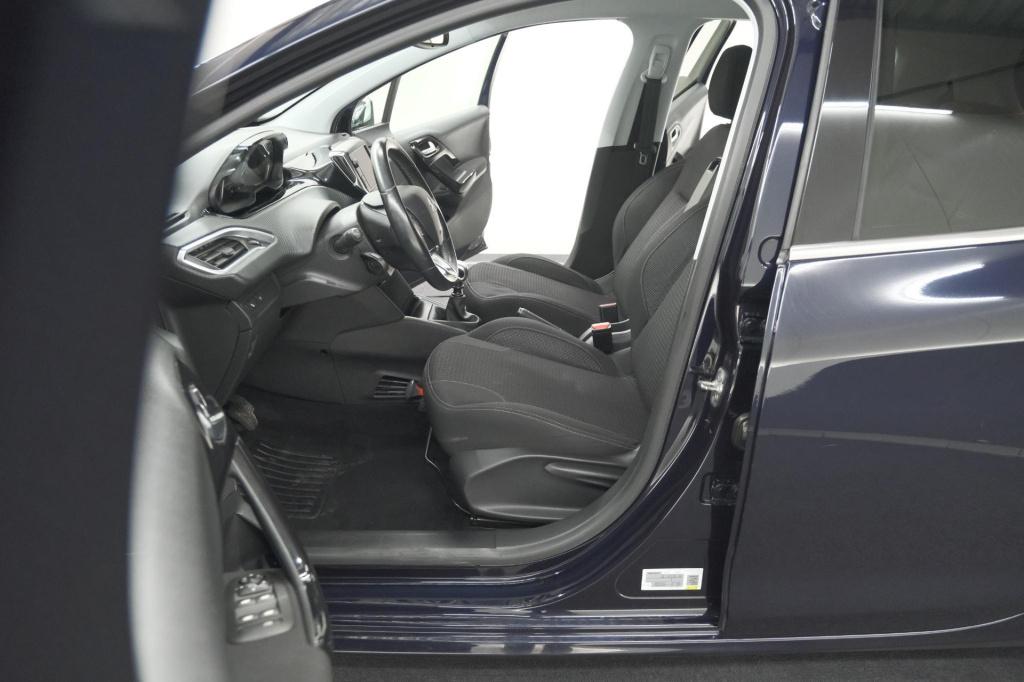Peugeot 208 puretech 110 tech edition | camera | apple carplay | parkeersen