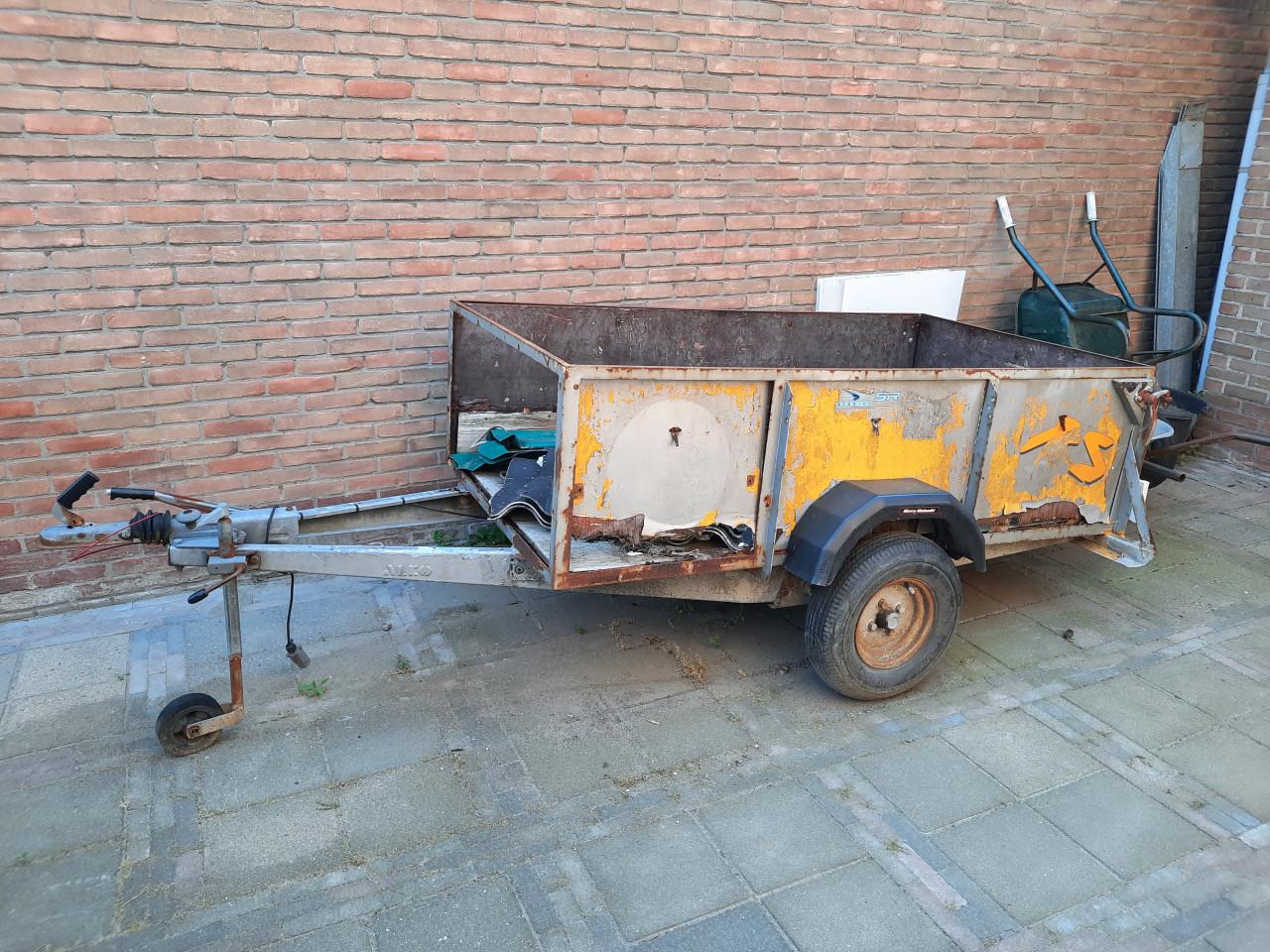 Aanhangwagen aanhanger kar opknapper Alko geremd bagagewagen