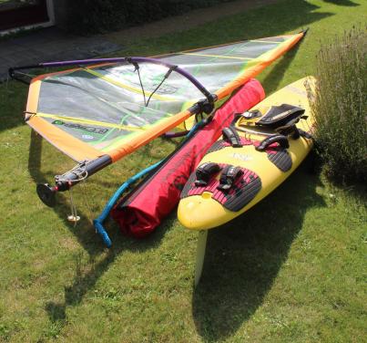 Gratis Strapper surfboard 260 compleet