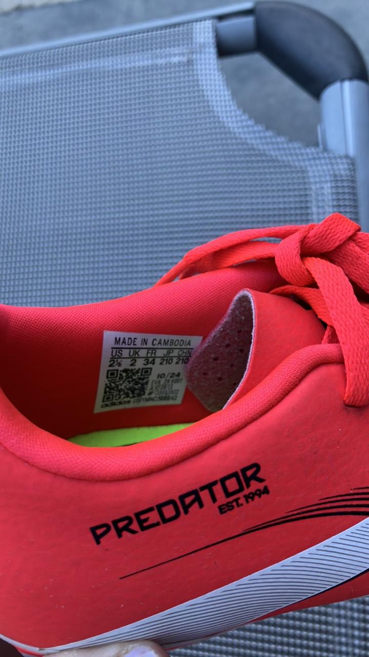 Voetbalschoenen Adidas maat 34