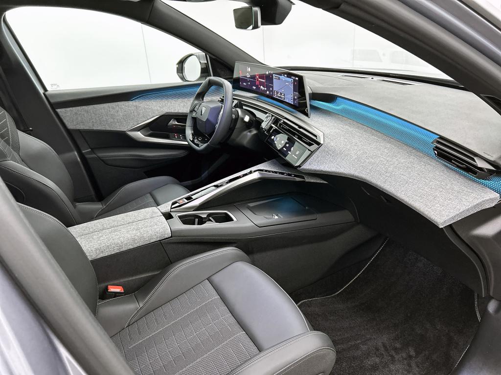 Peugeot 3008 hybrid 145pk automaat gt | rijklaar | stoelverwarming | elektr