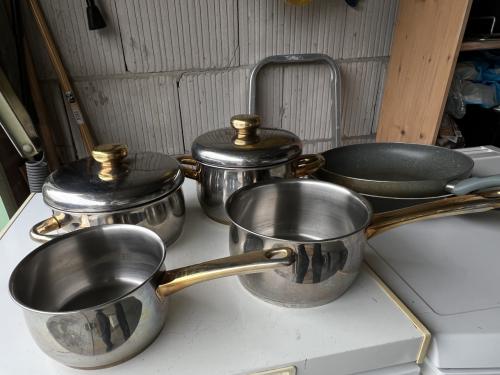 RVS Pannenset van hoogwaardige kwaliteit met 2 koekenpannen