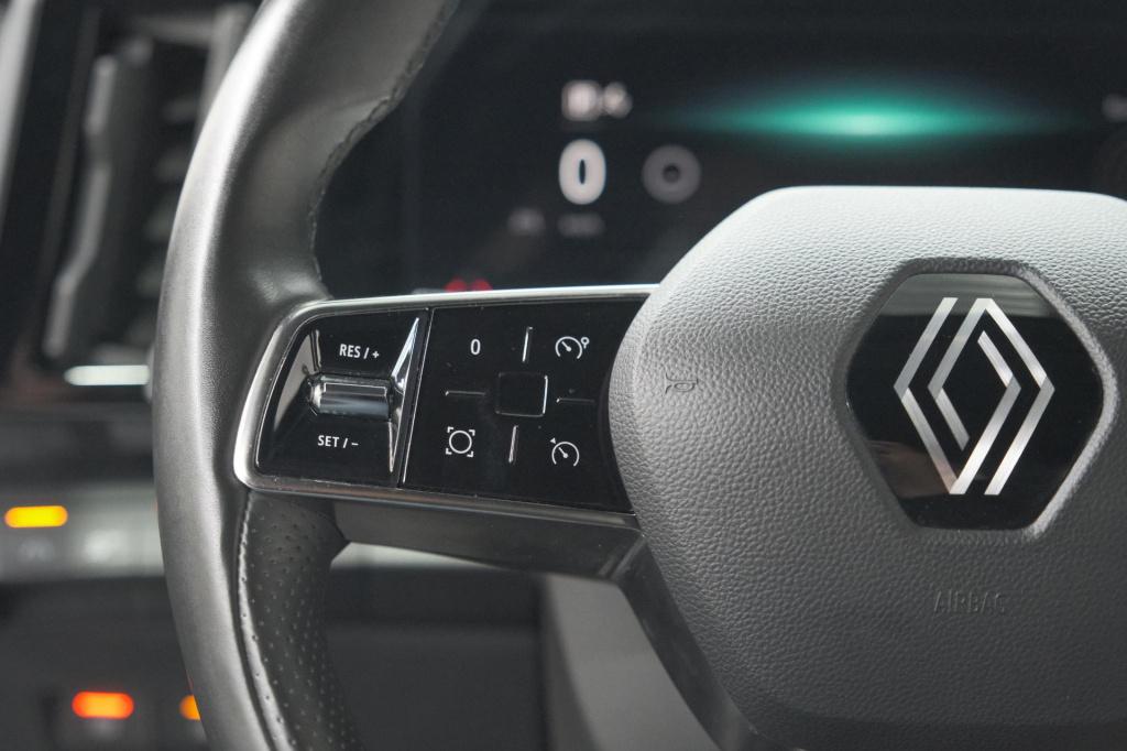Renault Megane E-tech ev40 boost charge techno | pack winter | camera | app