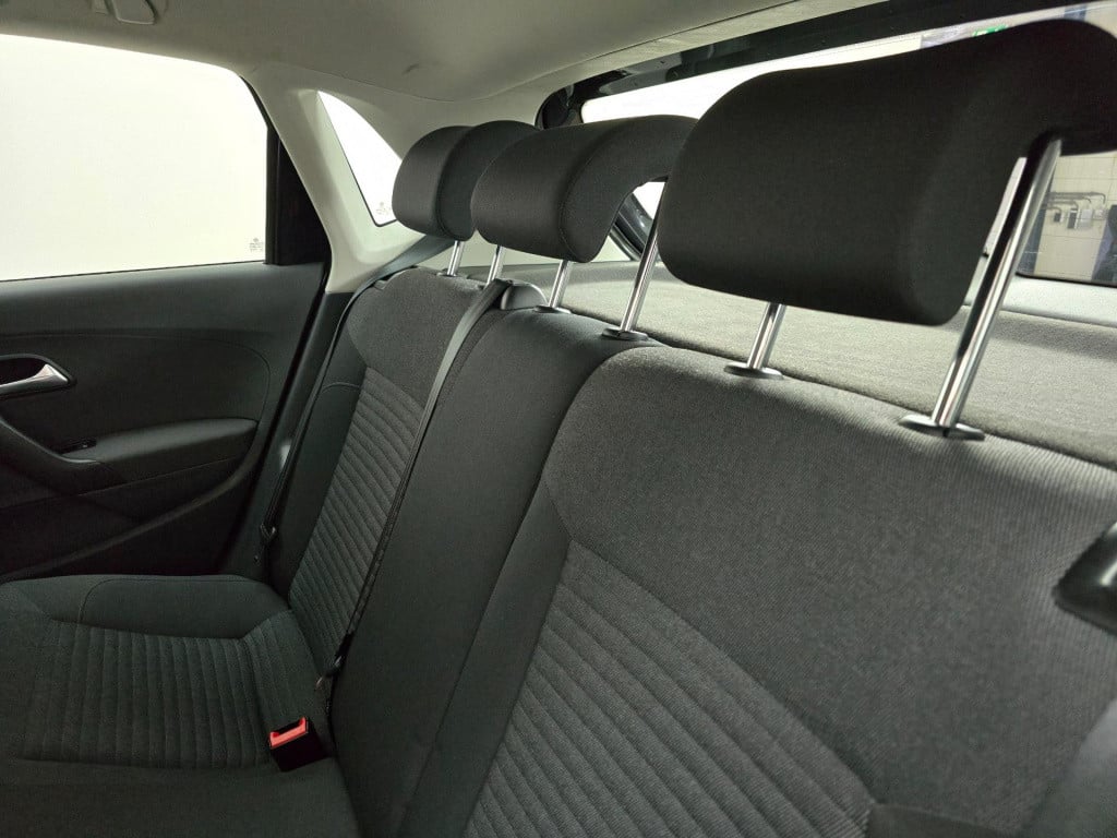 Volkswagen Polo occasion 1.2 tsi bluemotion edition met sportvelgen en 5 de