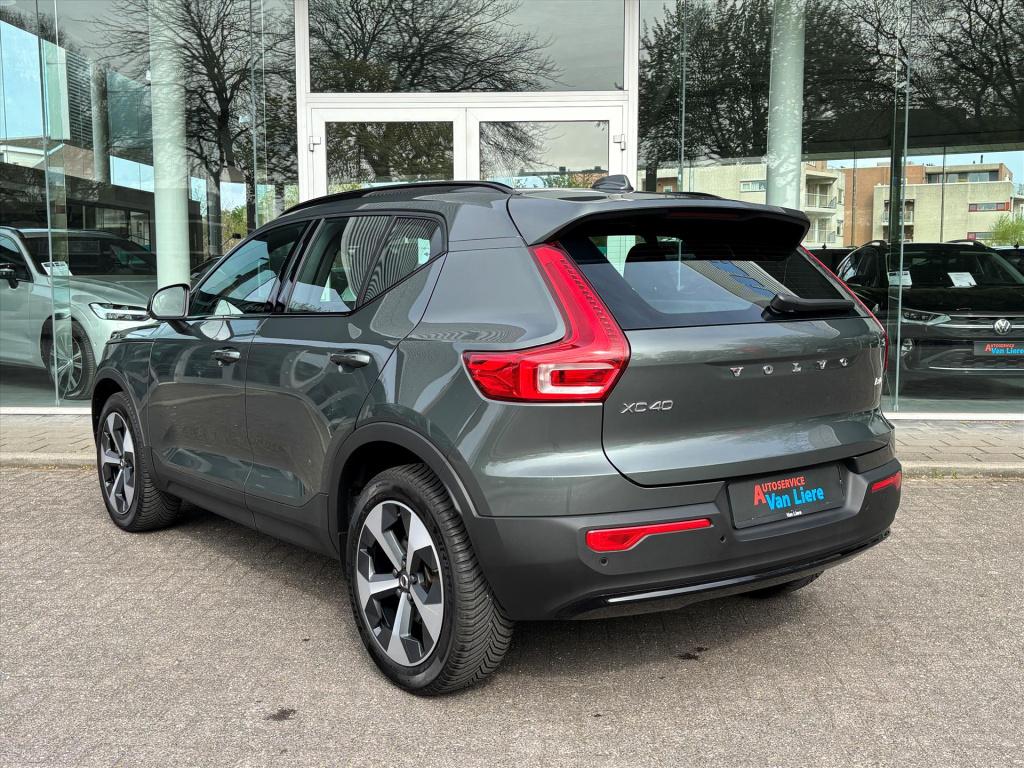 Volvo XC40 2.0 b4 b4 plus dark|stuur-stoel voorruitverwarm|blis| trekhaak| 