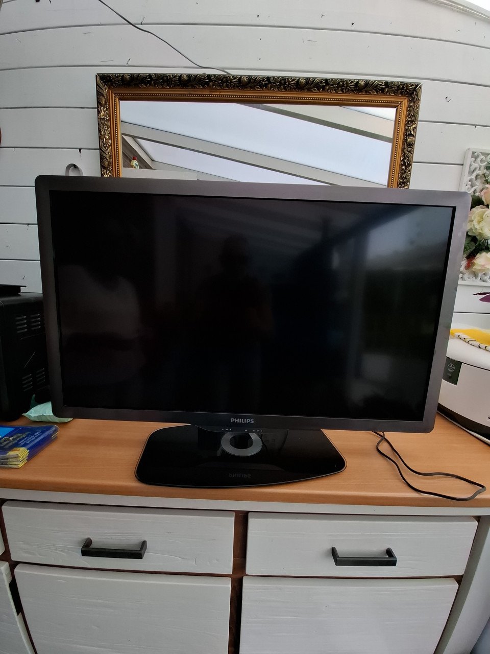 PHILIPS tv