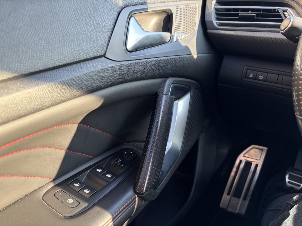 Peugeot 308 1.6e-thp GTI Sport Peugeot 308 1.6e-thp GTI Sport 270pk