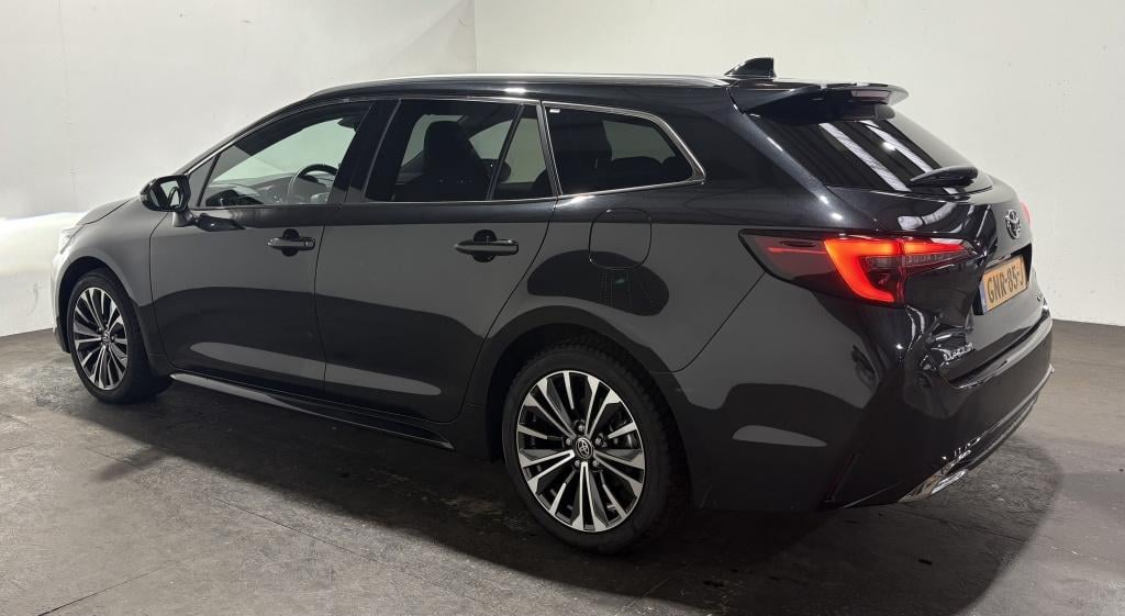 Toyota Corolla Touring Sports hybrid 140 dynamic