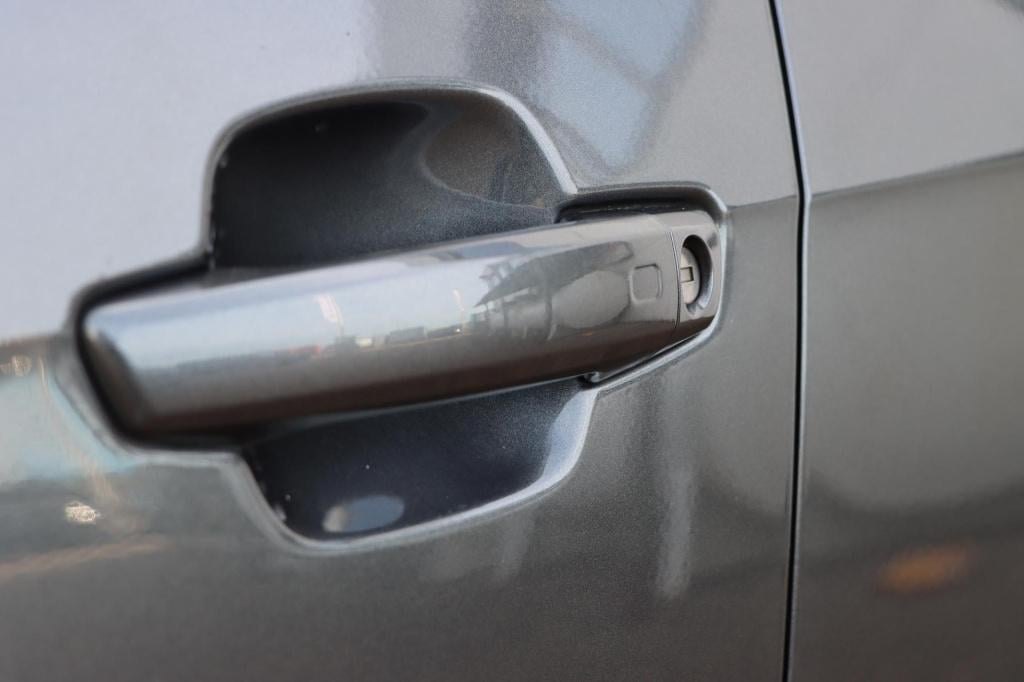 Audi Q2 30 tfsi s edition 110pk | navi | stoelverwarming