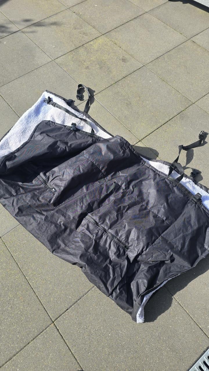 Trixie hond beschermkleed auto