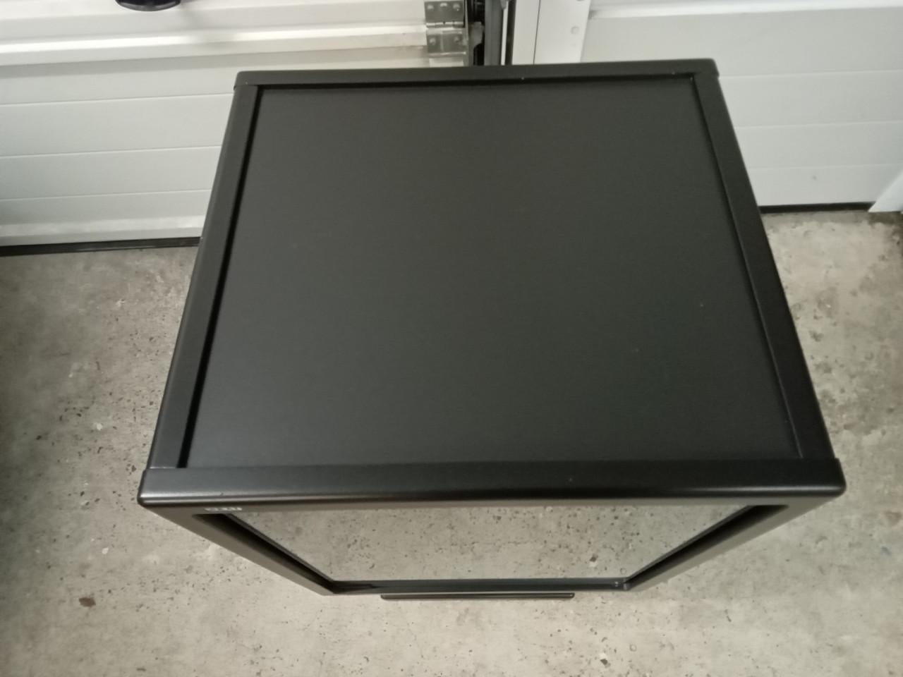Akai cube by pb design