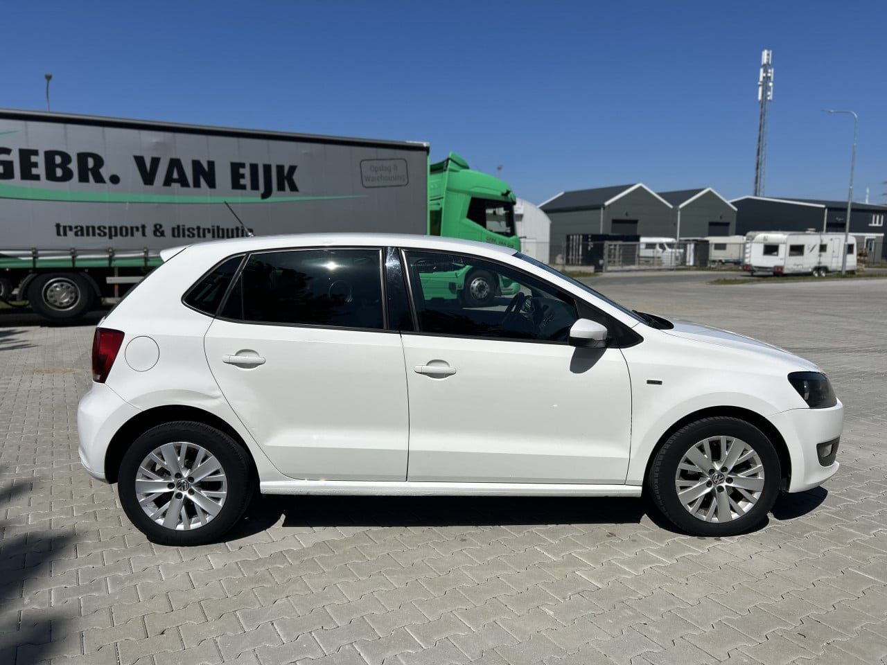 Volkswagen Polo 1.2 R-LINE|APK|CRUISE CONTR|CARPLAY|