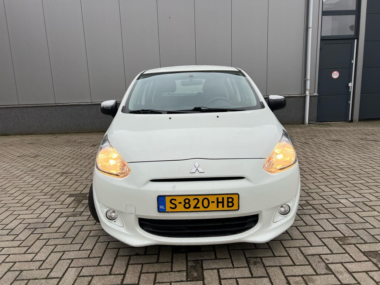 Mitsubishi Space Star 1.0Entry 117.938KM