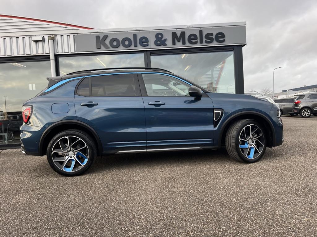 Lynk & Co 01 1.5 261pk phev plug inn hybrid , pano dak,360gr camera , car p