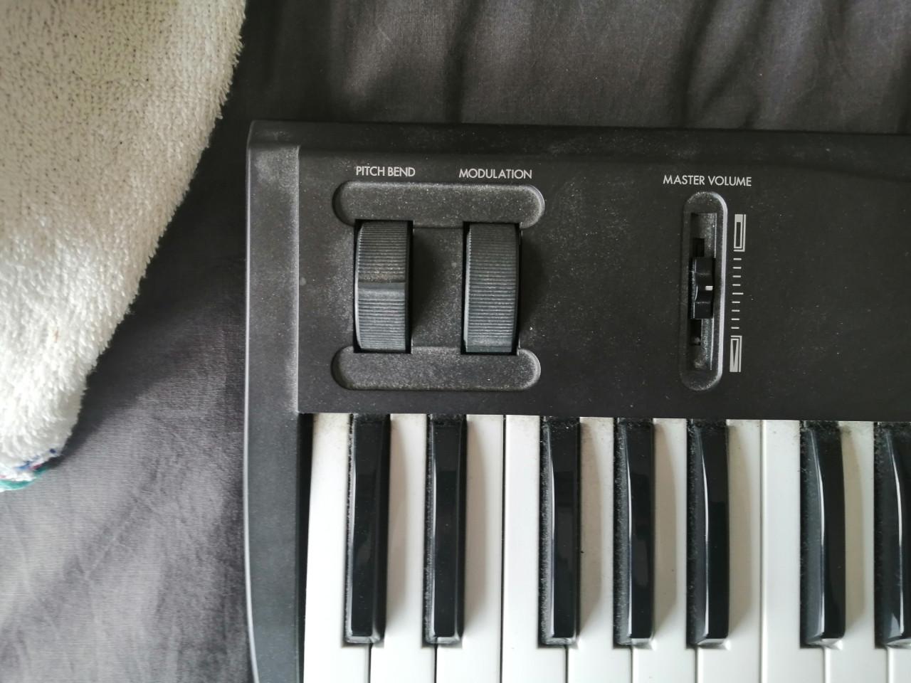 Korg X5 synthesizer