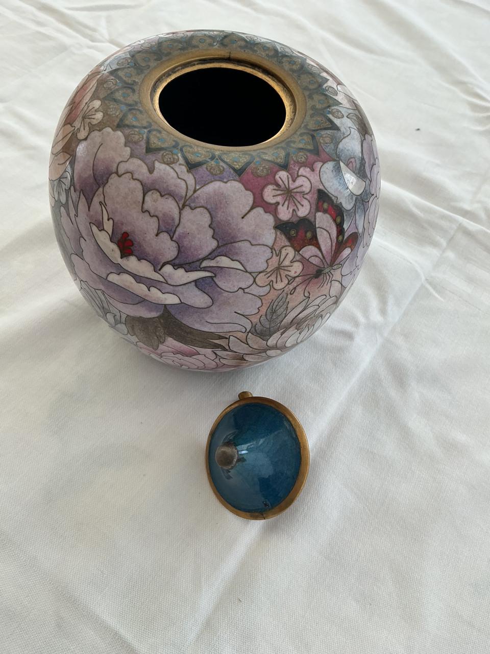 Cloisonné
