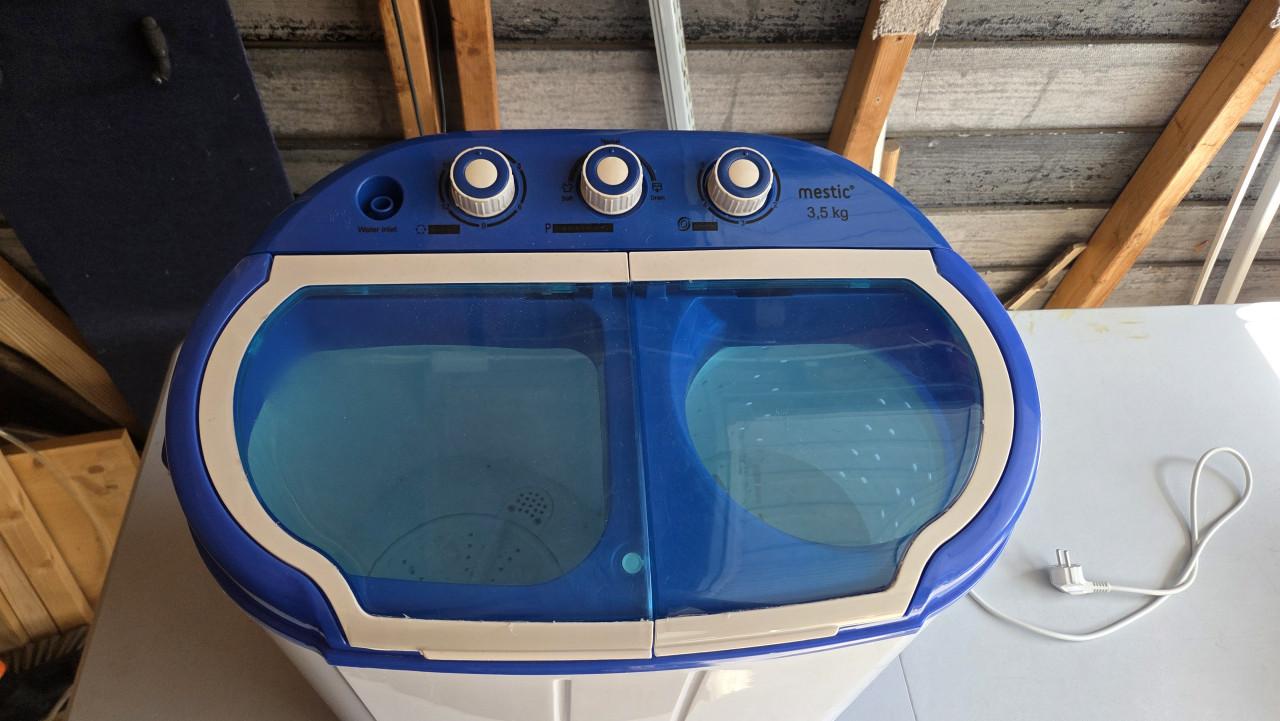 Mestic camping wasmachine met centrifuge