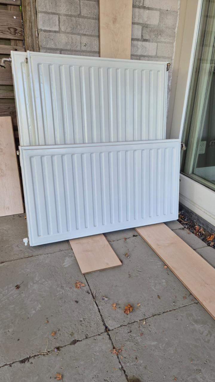 5 radiatoren incl toebehoren