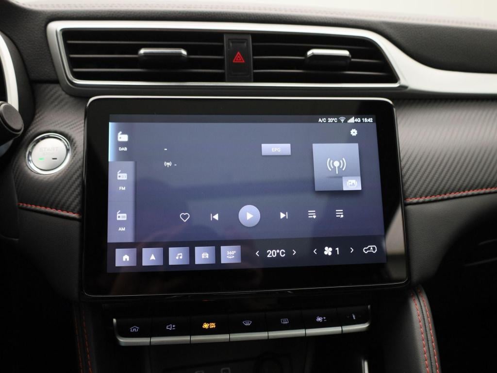 MG Zs Ev long range luxury 70 kwh | automaat | panoramadak | leder | naviga