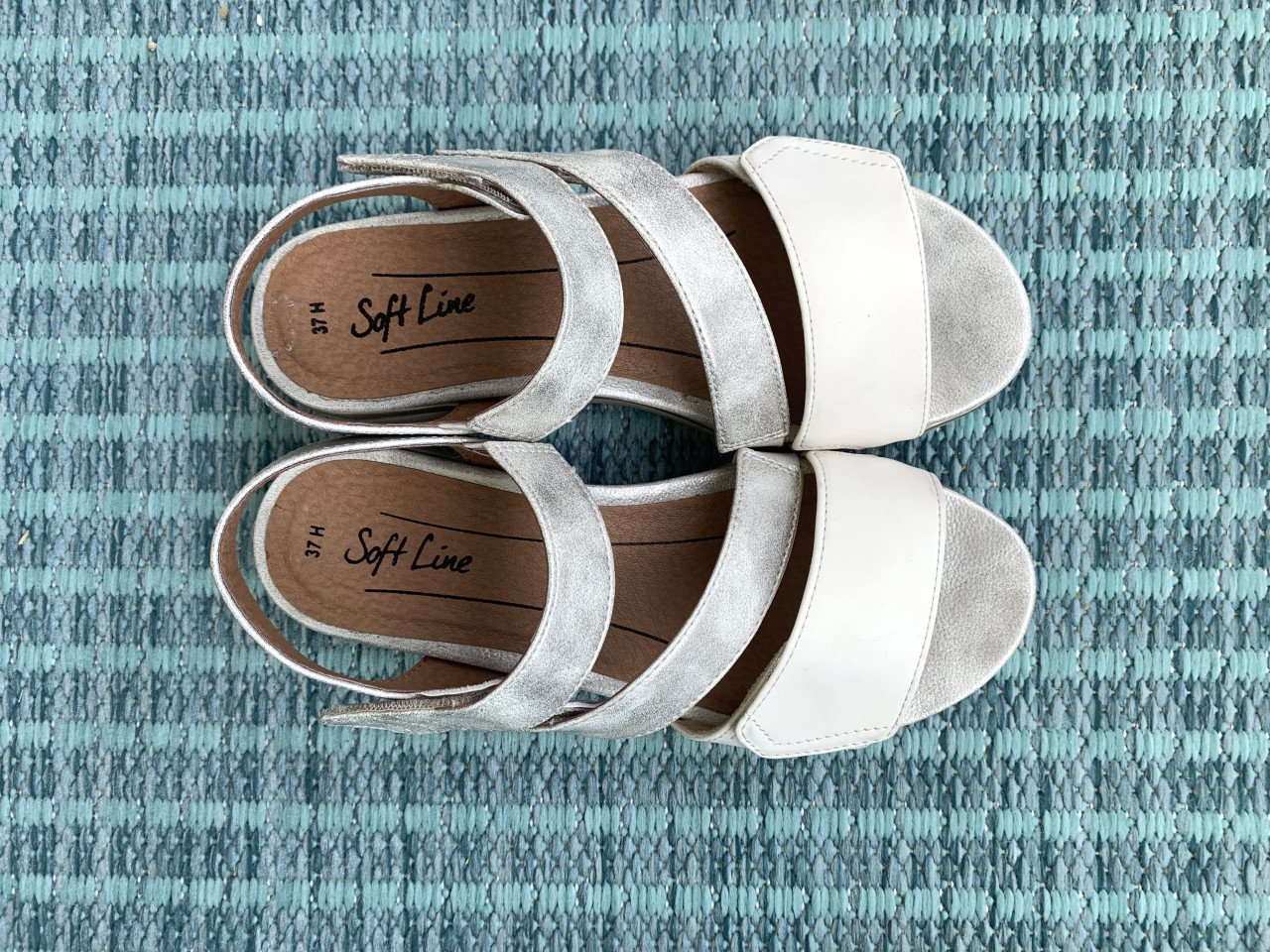 Mooie nieuwe sandalen van soft line