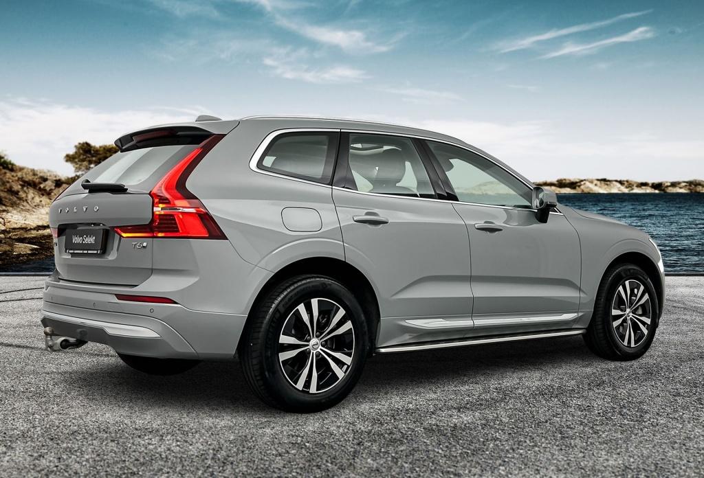 Volvo XC60 t6 398pk recharge bright| achteruitrijcamera| trekhaak| pano|