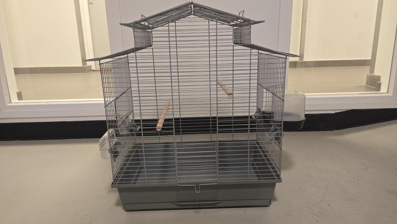 Te koop Super Mooie Vogelkooi (Grijs)