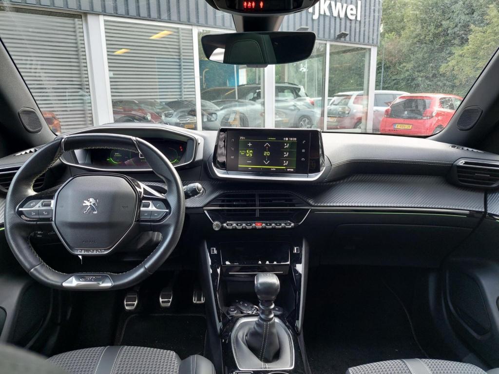 Peugeot 2008 suv 130 gt-line schuif-/kanteldak/cam/trekhaak