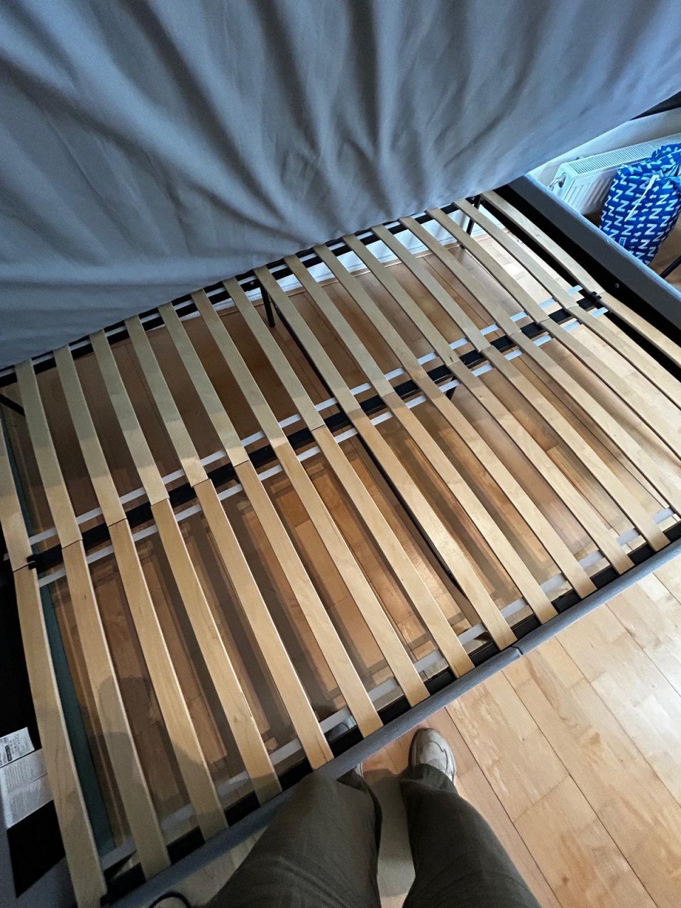 Bed+ matras (1m40 x 2m) te koop
