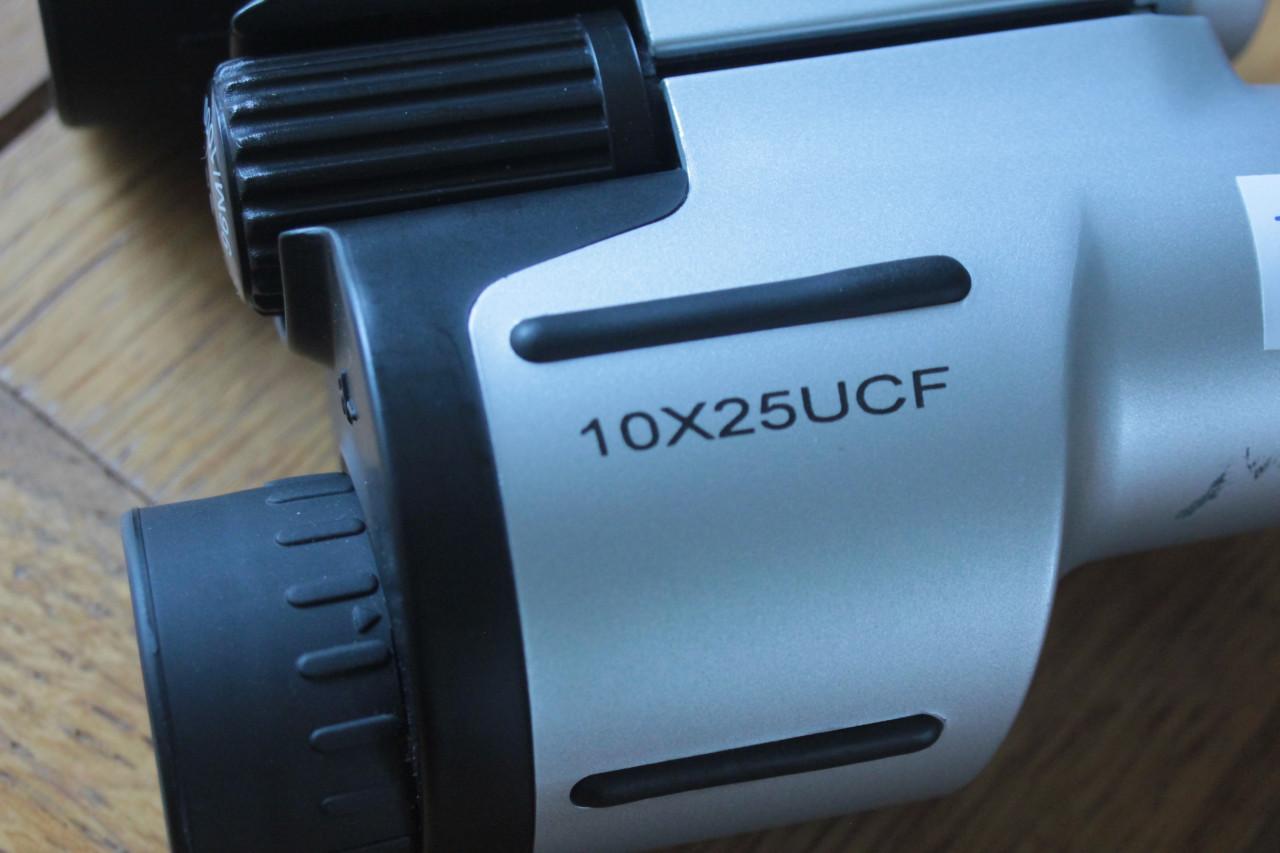 Verrekijker, klein model..10x25UCF