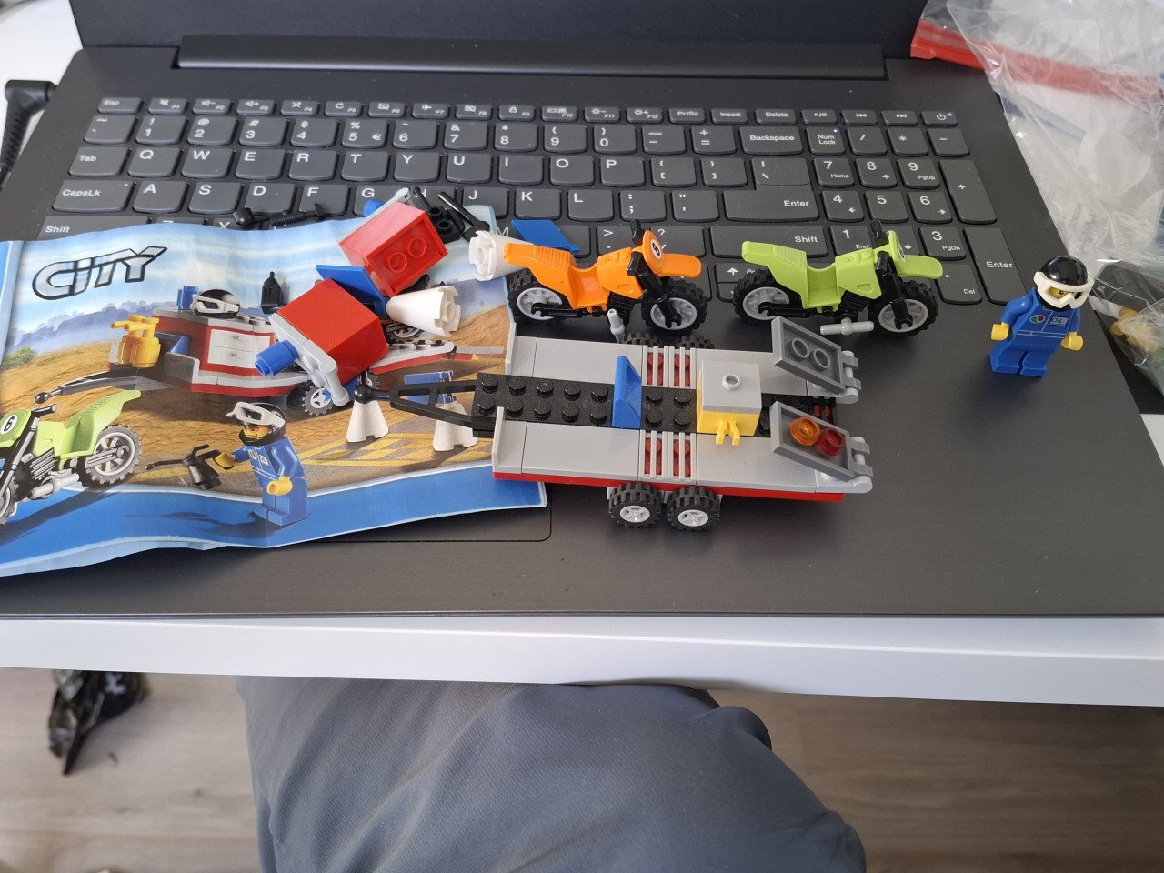 Lego city 60000 cross motor