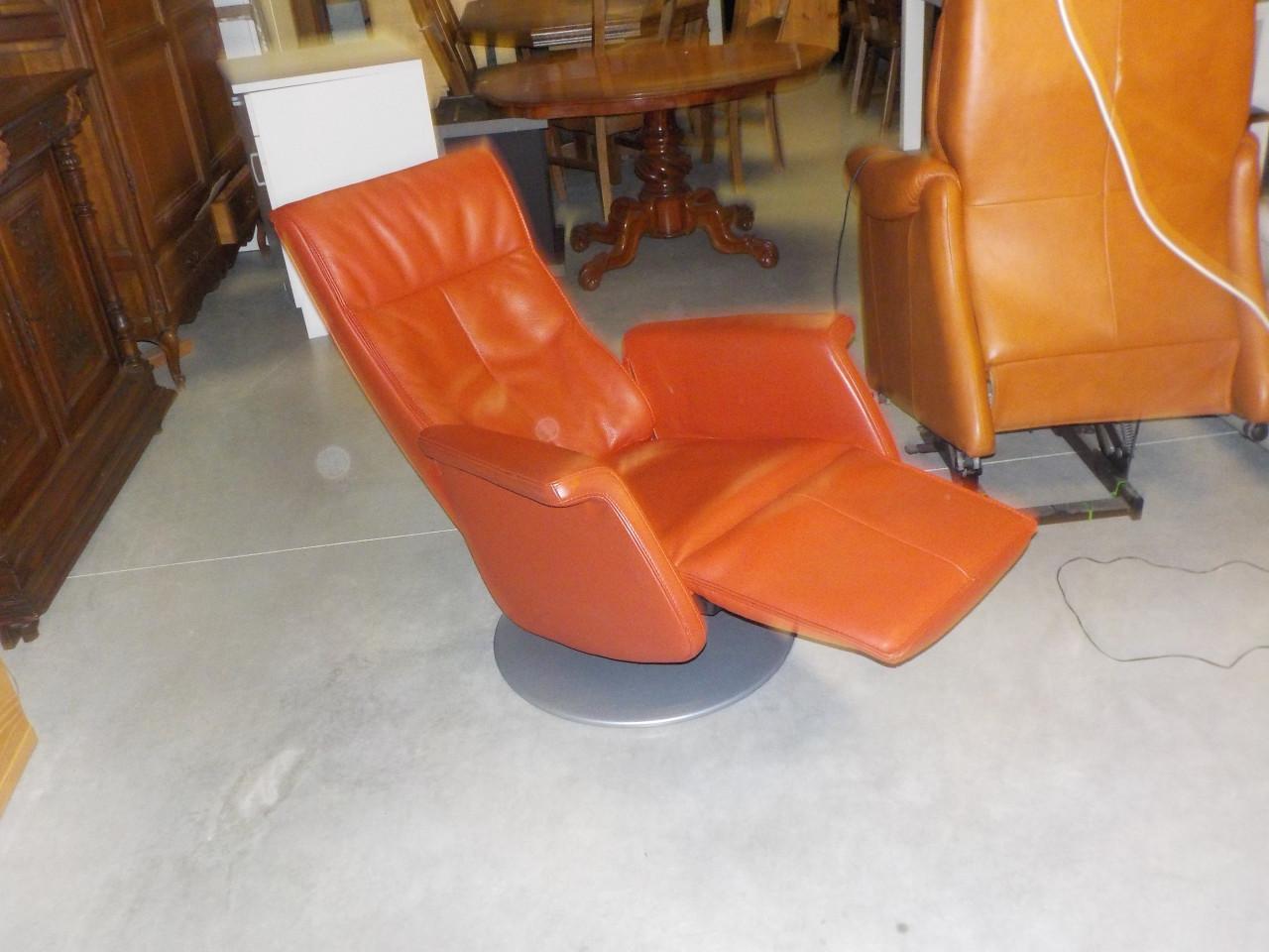 Elektrisch leren relax draai fauteuil met batterij in zeer goede staat