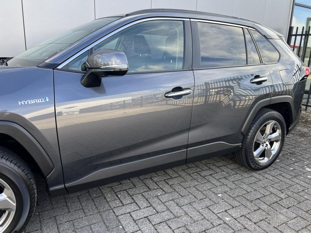 Toyota Rav4 2.5 hybrid awd exec. | trekhaak | panodak |