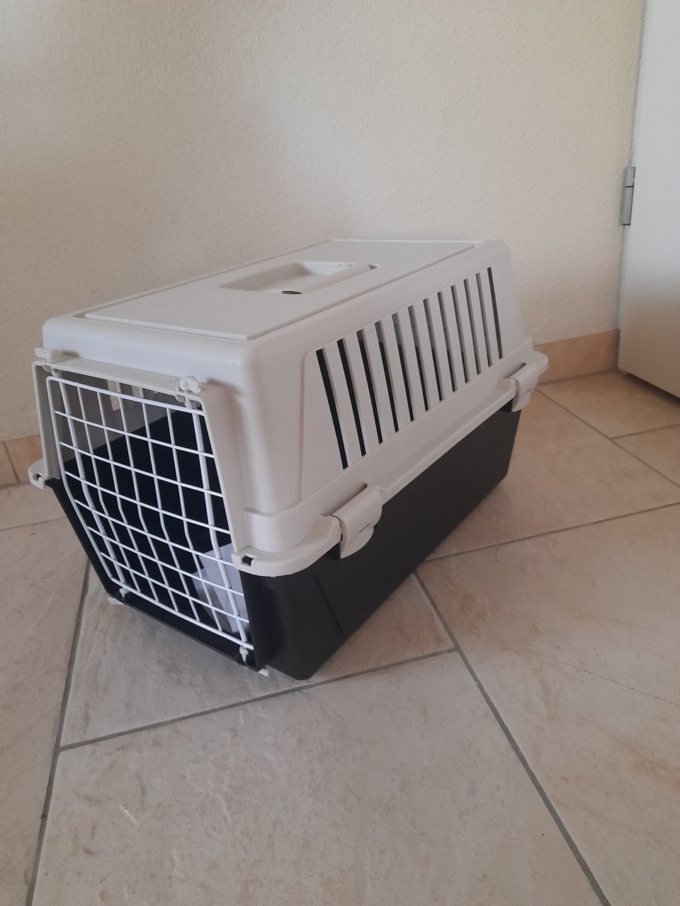 Vervoers box / Reismand voor katten  (nieuw) 58 x 38 x 33H