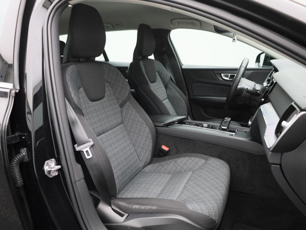 Volvo V60 2.0 b3 momentum business | automaat | virtual cockpit | dab | led