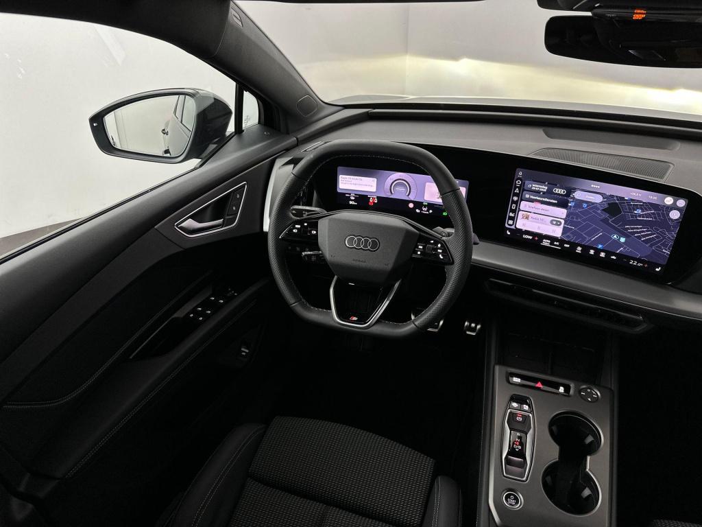 Audi Q4 E-tron s edition e-tron 45 82 kwh 210 kw / 286 pk suv ele