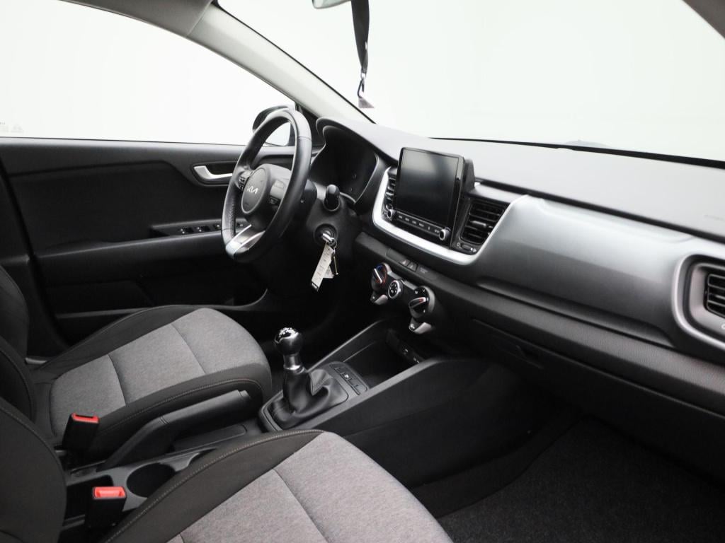 Kia Stonic 1.2 mpi design edition | apple carplay / android auto | parkeers