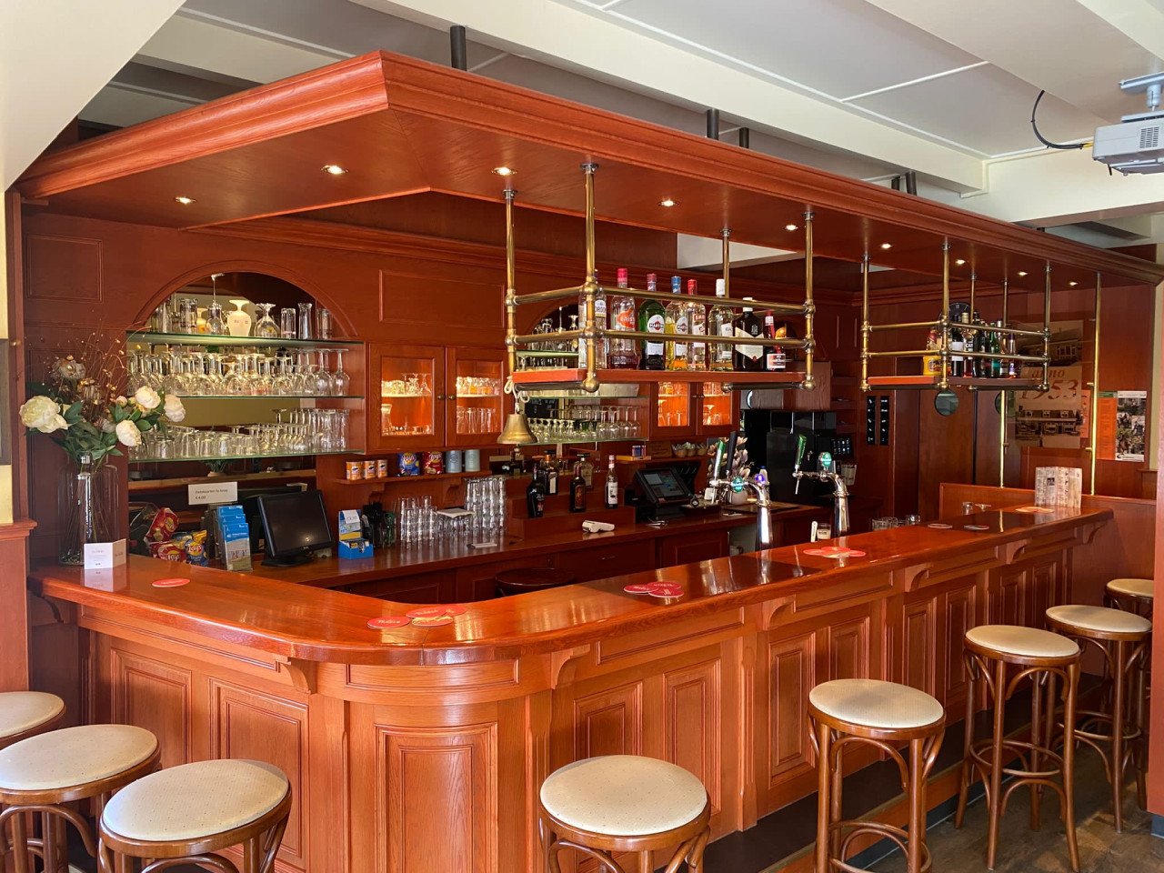 Cafe bar