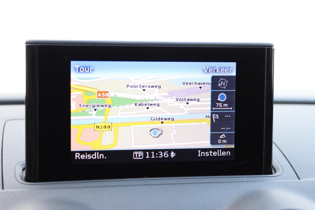 Audi A3 limousine 1.4 tfsi cod ambition pro line s