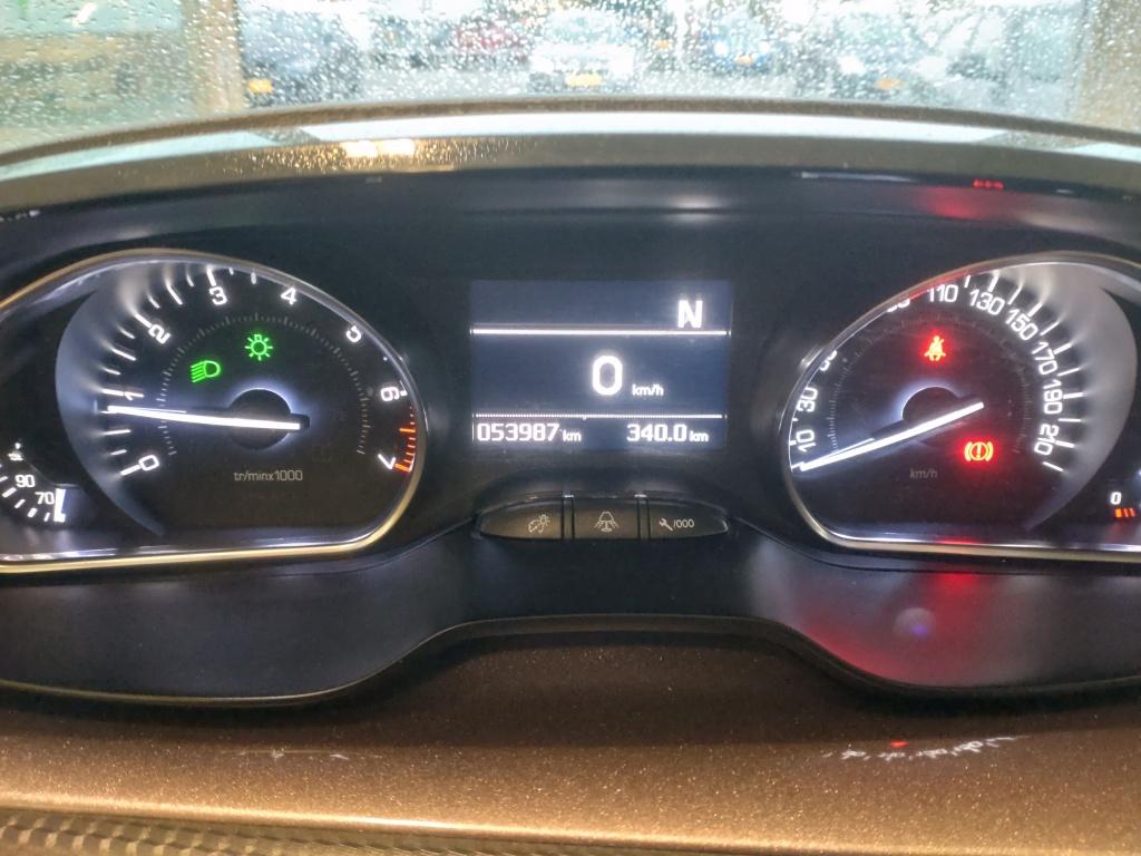 Peugeot 2008 1.2 active | automaat | cruise control