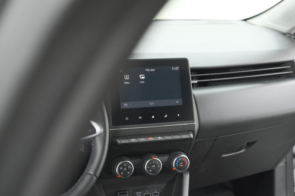 Renault Clio tce 90 zen | navigatie | elektrische ramen | apple carplay