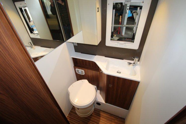 Adria Onbekend coral s 670sl