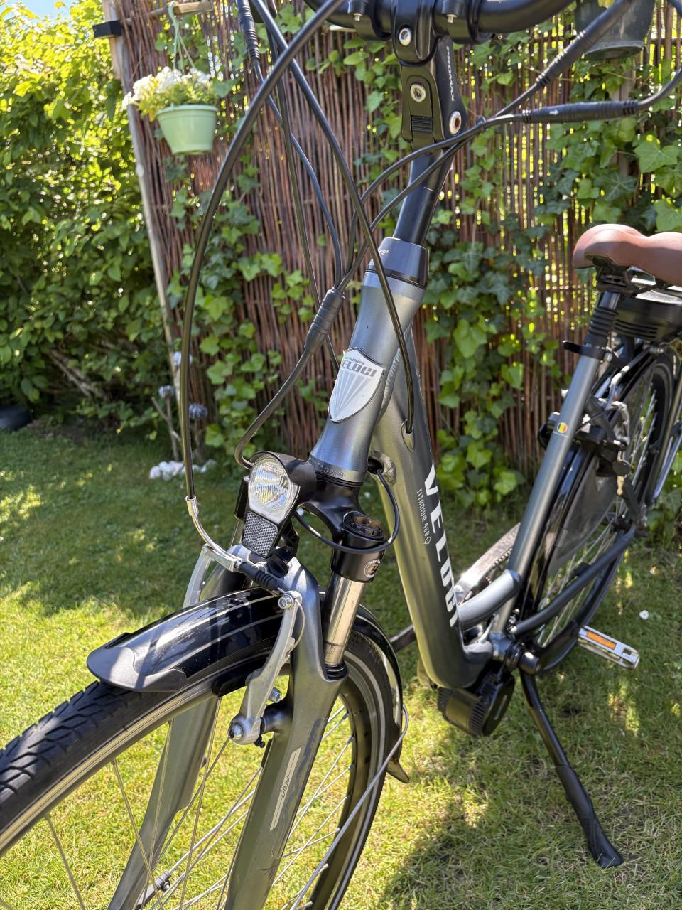 Veloci Titanium 468 elektrische fiets met middenmotor