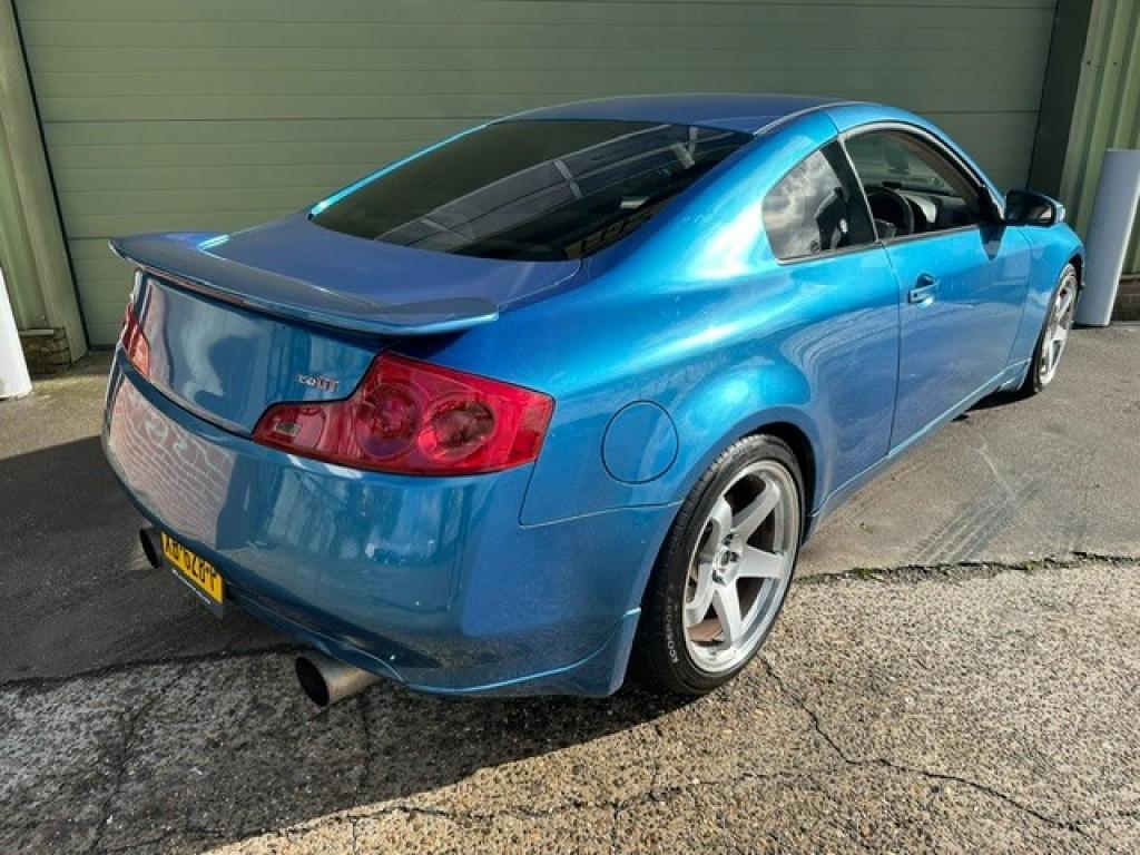 Nissan Skyline 350 gt coupe