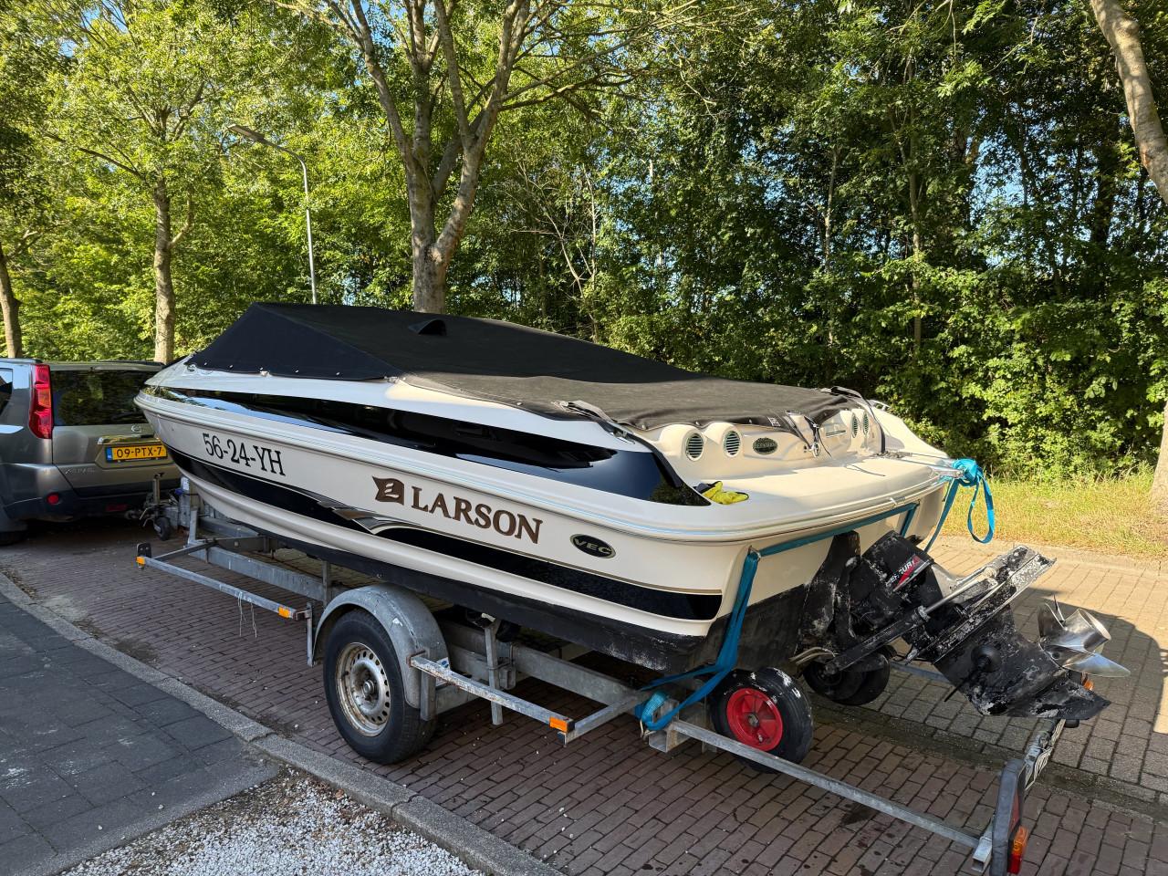 Larson lxi190 bowrider