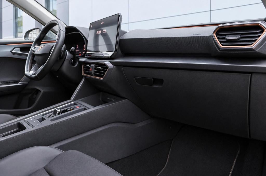 Cupra Leon 1.4 e-hybrid business 204pk dsg6