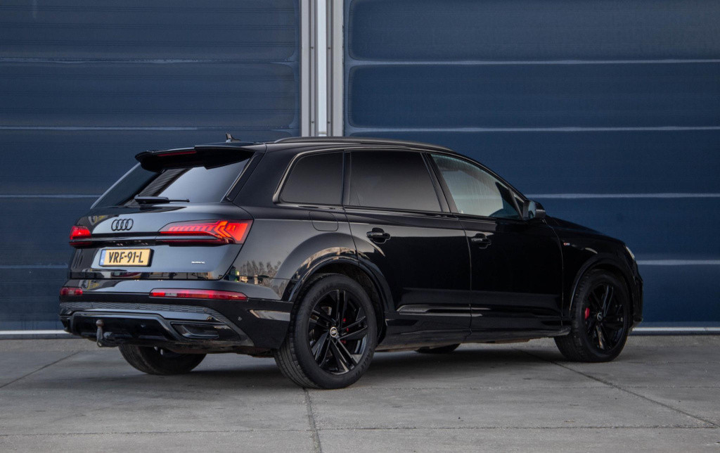 Audi Q7 sq7 s-line grijs kenteken 3x s-line / 360 camera / adaptive cruise 