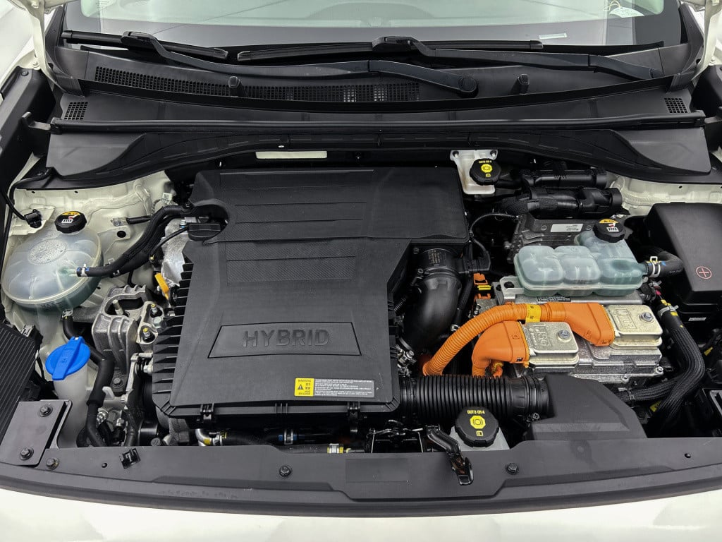 Kia Niro 1.6 gdi hybrid sportsline | trekhaak | 18 inch | half leder